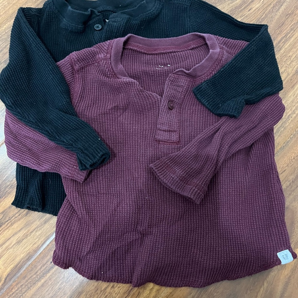 GAP Burgundy and Black Long Sleeve Henley Tees